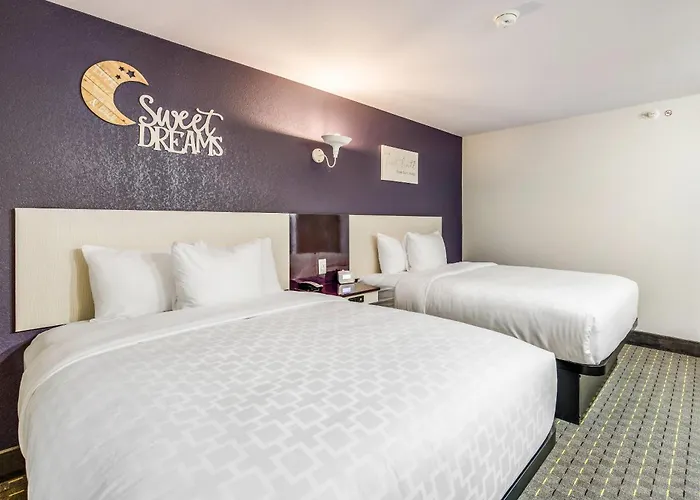 Clarion Pointe Tallahassee-state Capitol 4*